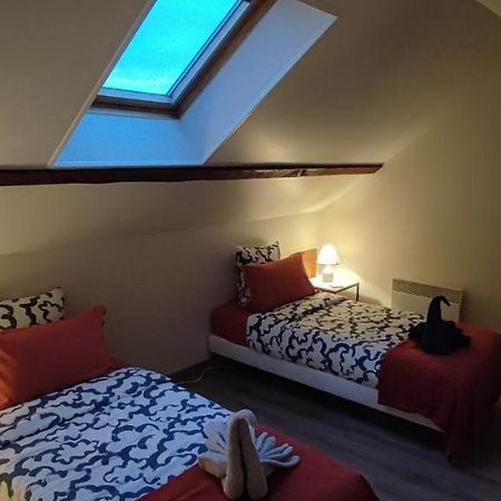 Au Pied Du Chateau 2 Bellegarde-du-Loiret Bilik gambar